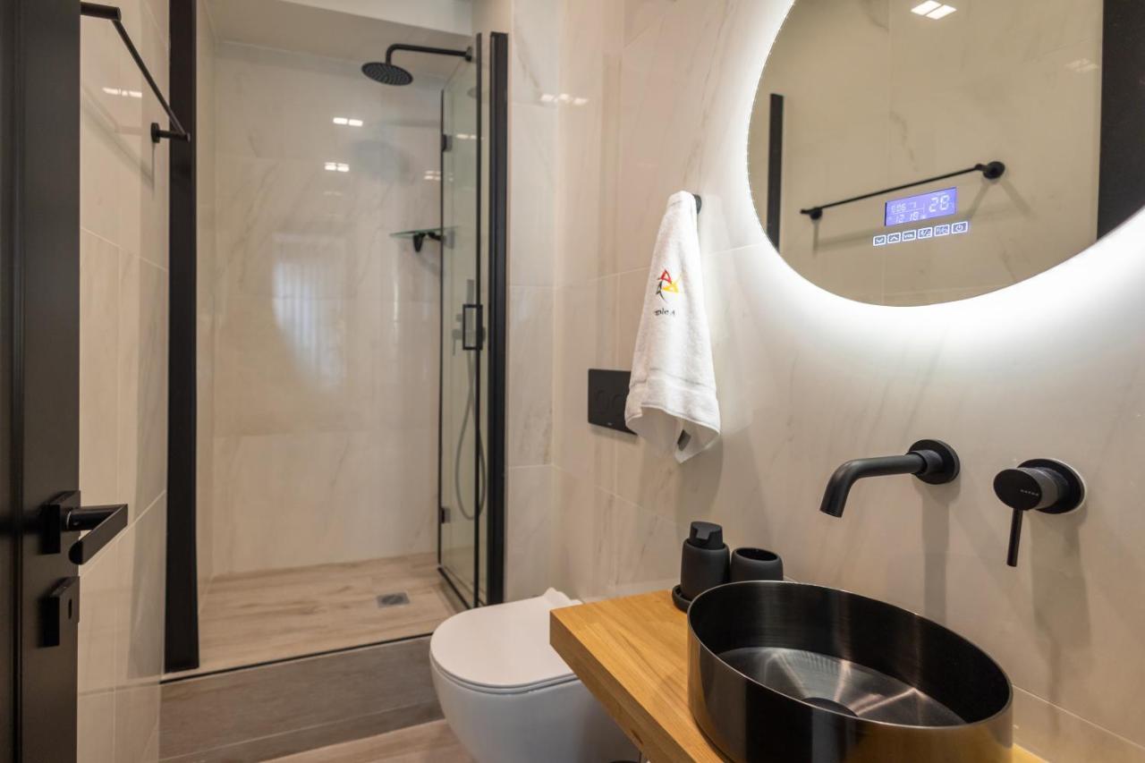 Triple A @ Trendy Psiri - Art & Nightlife Aparthotel Atenas Exterior foto