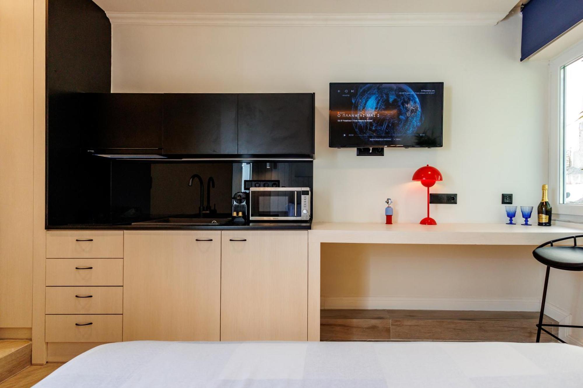 Triple A @ Trendy Psiri - Art & Nightlife Aparthotel Atenas Exterior foto